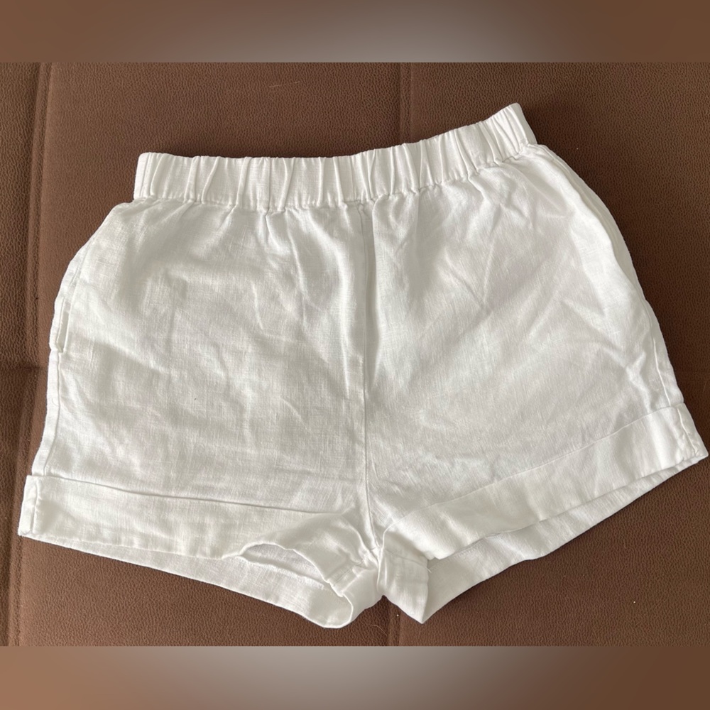 Women's White Linen Shorts